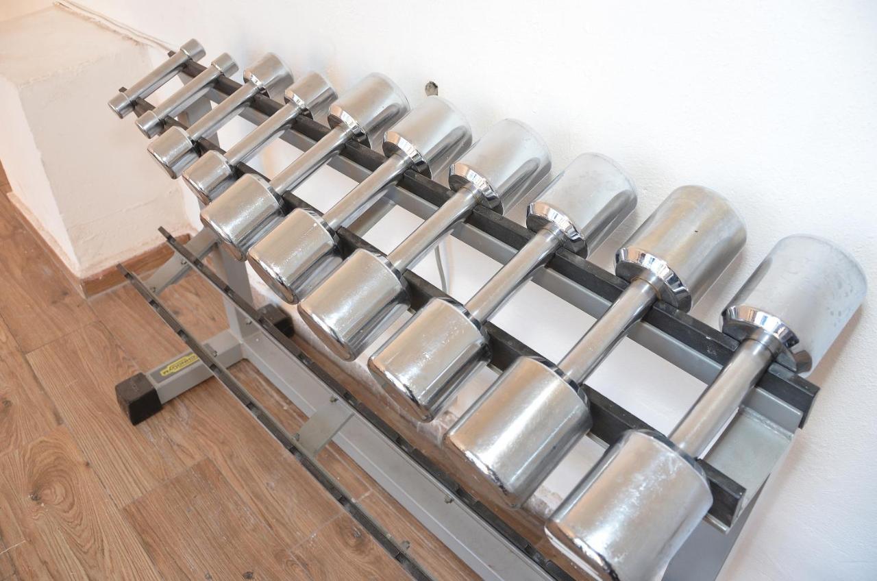 Royal Mirage Deluxe Otel Marakeş Dış mekan fotoğraf A set of 1000 g weights