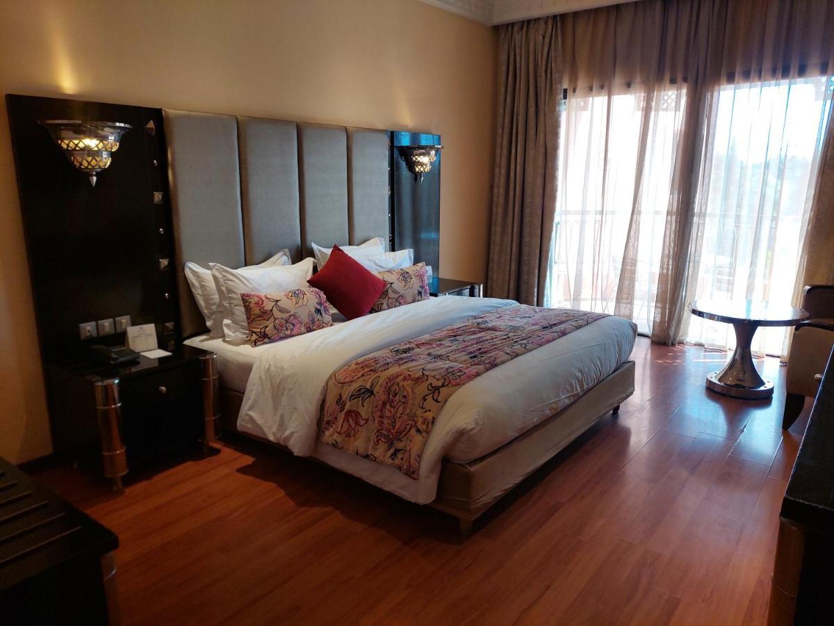 Royal Mirage Deluxe Otel Marakeş Dış mekan fotoğraf A room at the hotel