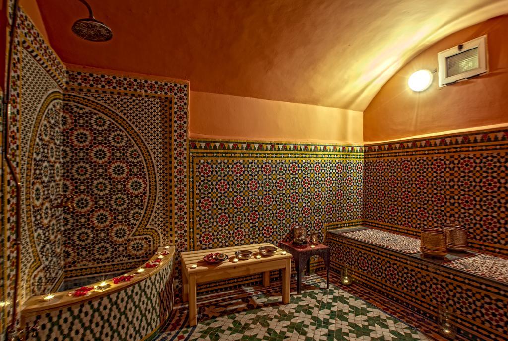 Royal Mirage Deluxe Otel Marakeş Dış mekan fotoğraf A hammam in Marrakech, Morocco